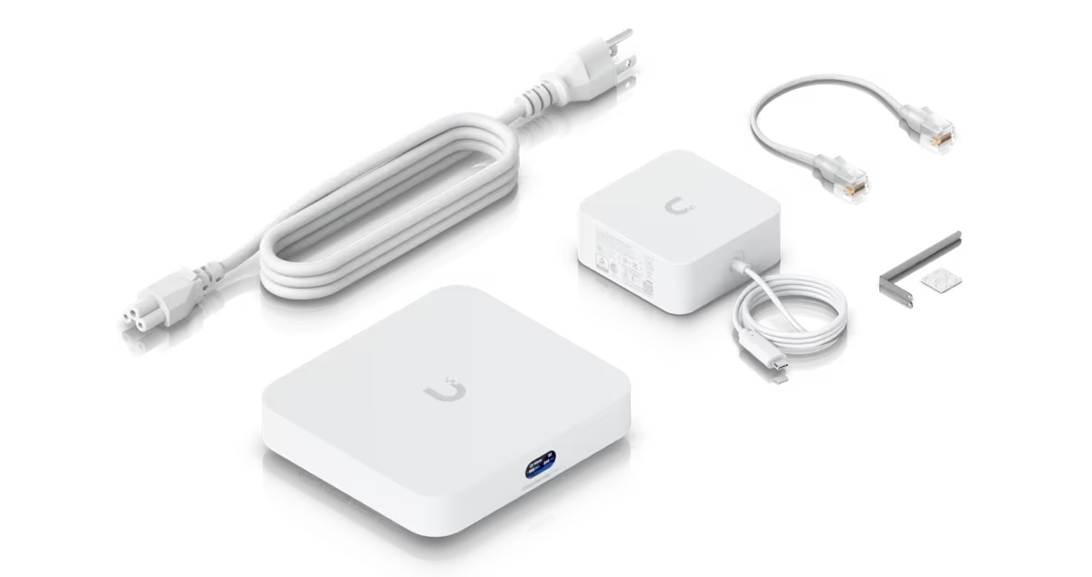 Unifi Ubiquiti Cloud Gateway Max 中古 Amazon.com: Ubiquiti Cloud Gateway Max - (UCG-Max) (512GB